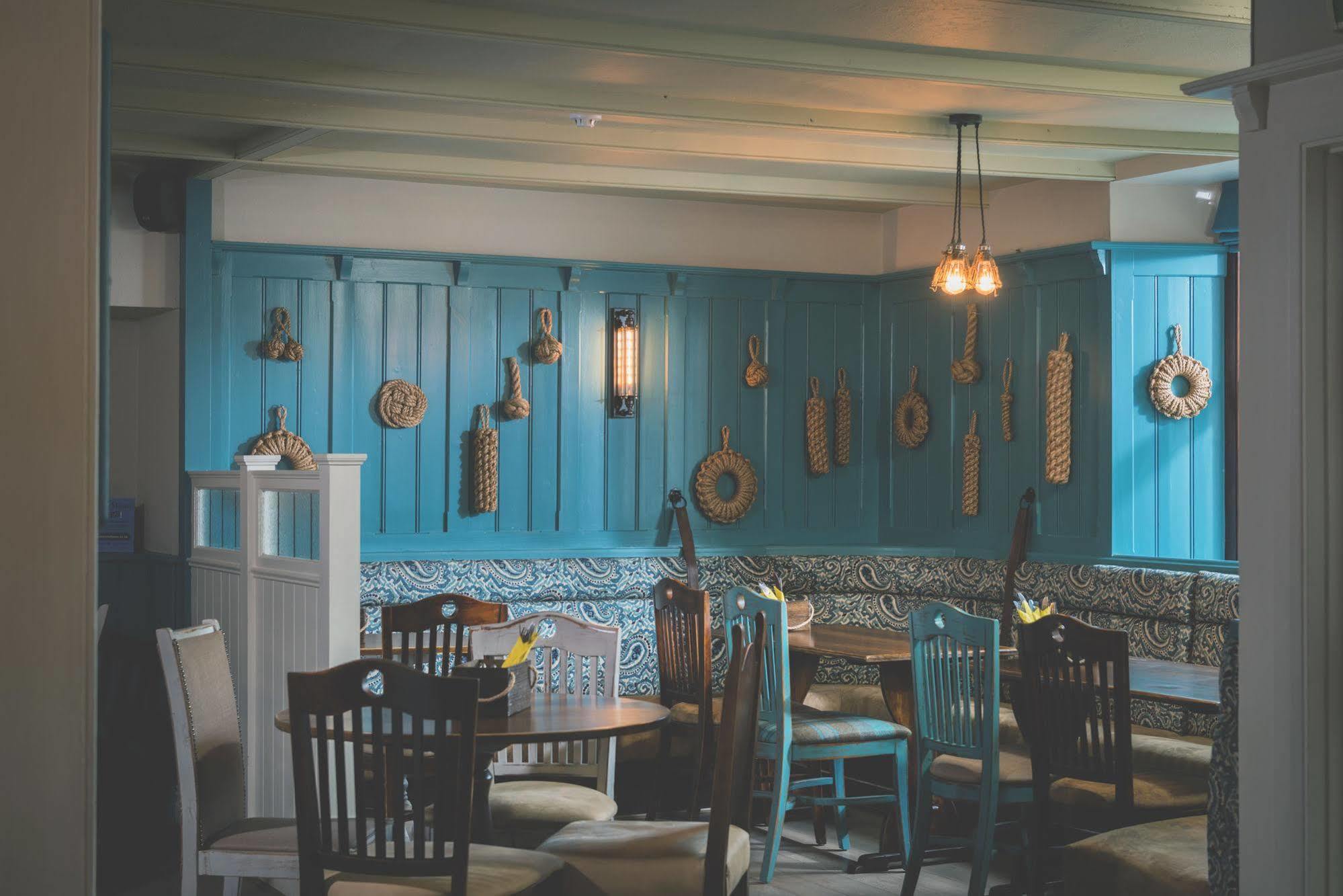 Harbour Inn ポースレーヴェン エクステリア 写真