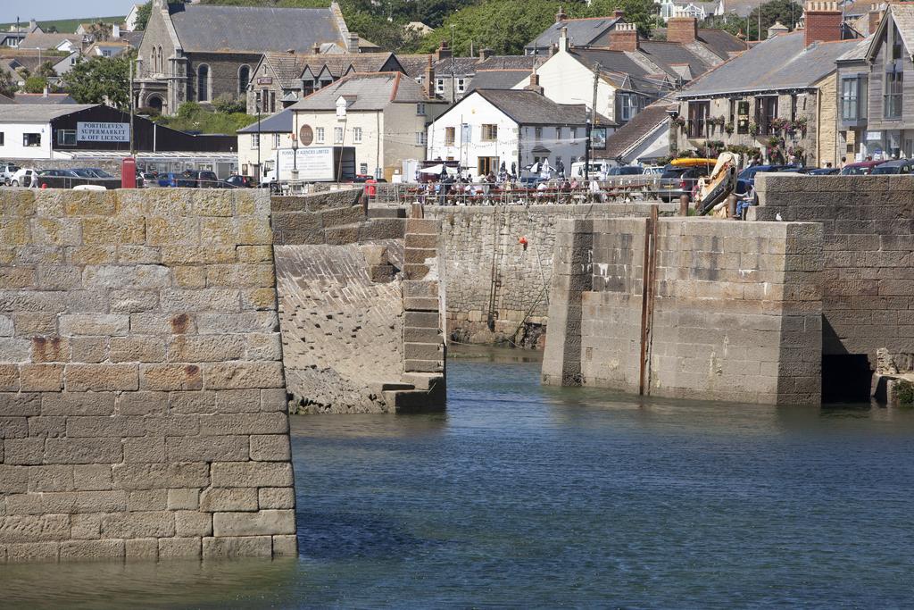 Harbour Inn ポースレーヴェン エクステリア 写真